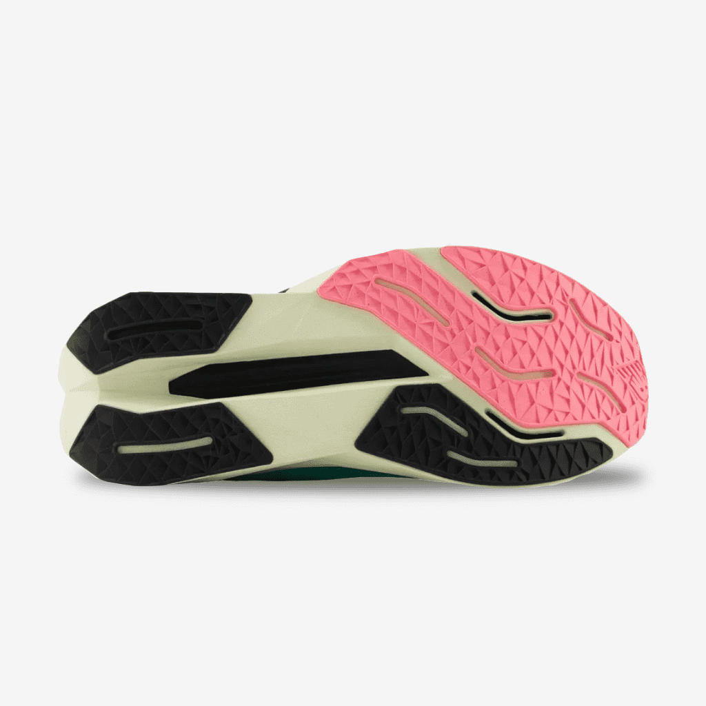New Balance FuelCell Propel V5