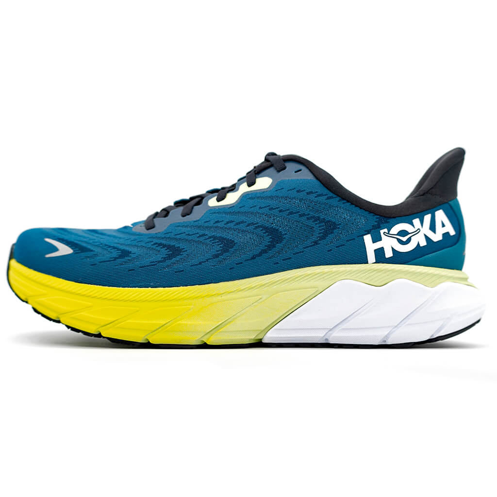 Hoka One One Arahi 6