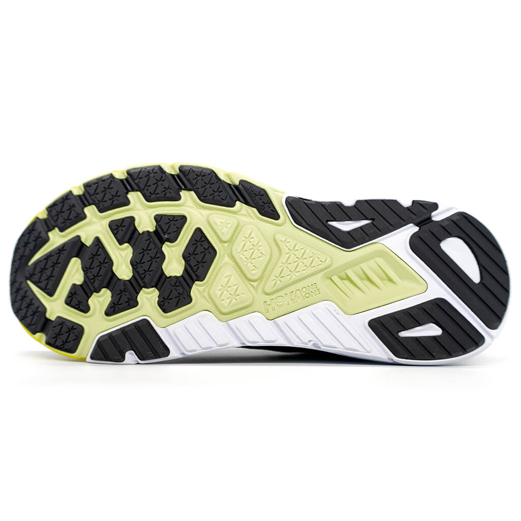 Hoka One One Arahi 6