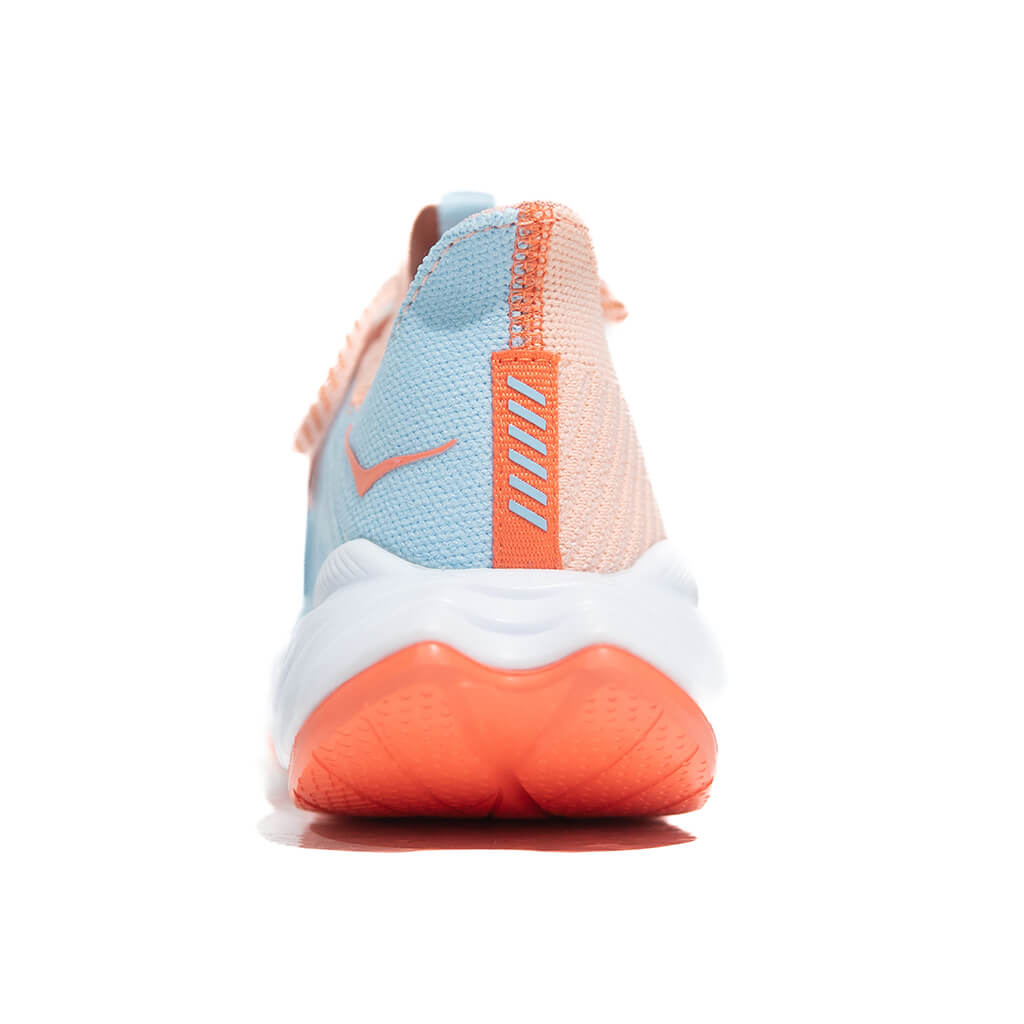Hoka One One Carbon X3