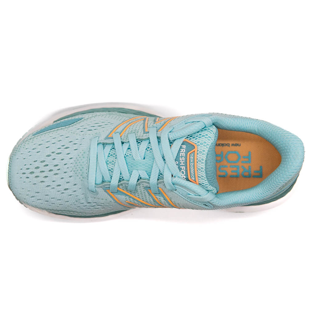 New Balance 860 v12
