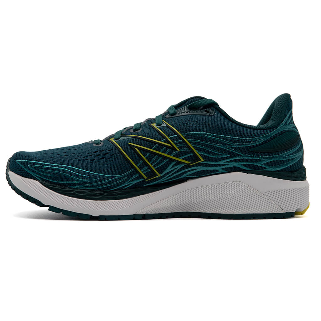 New Balance 860 v12